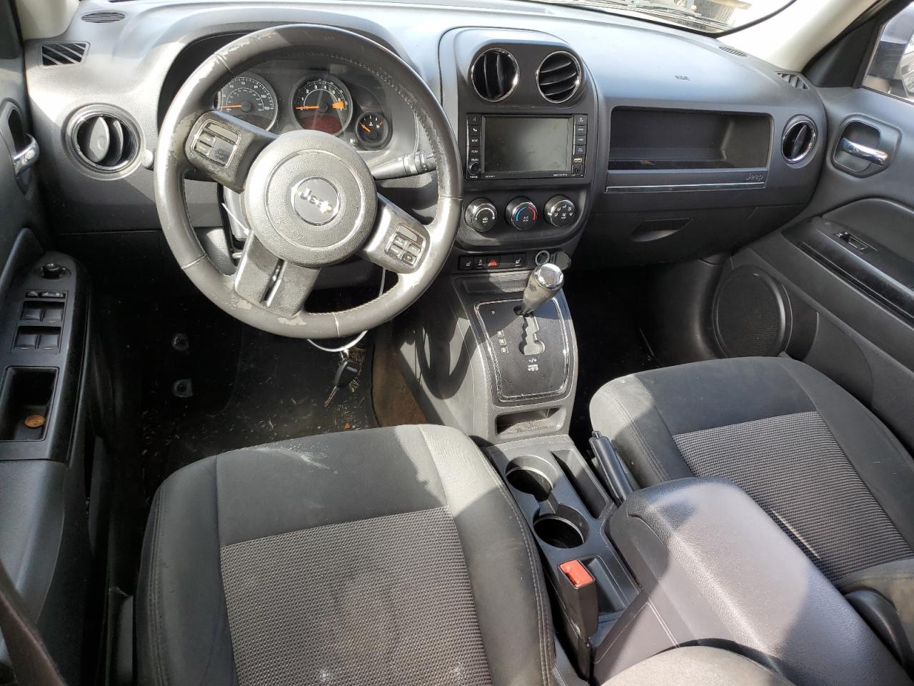 2014 Jeep Liberty (Patriot) - Image 8