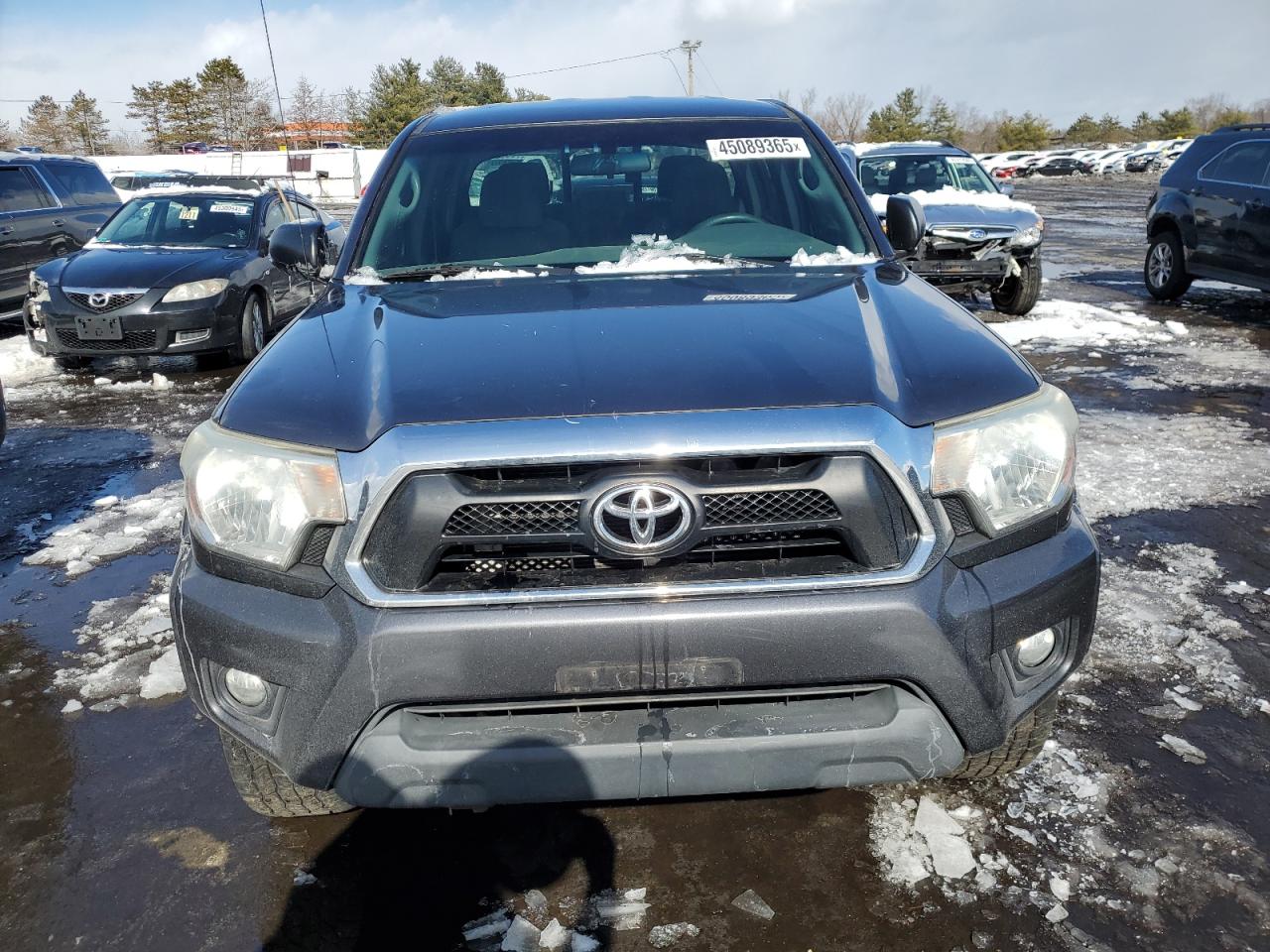 2015 Toyota Tacoma - Image 5