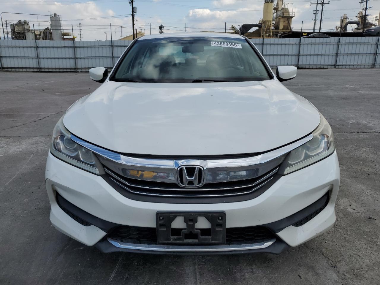 2017 Honda Accord - Image 5