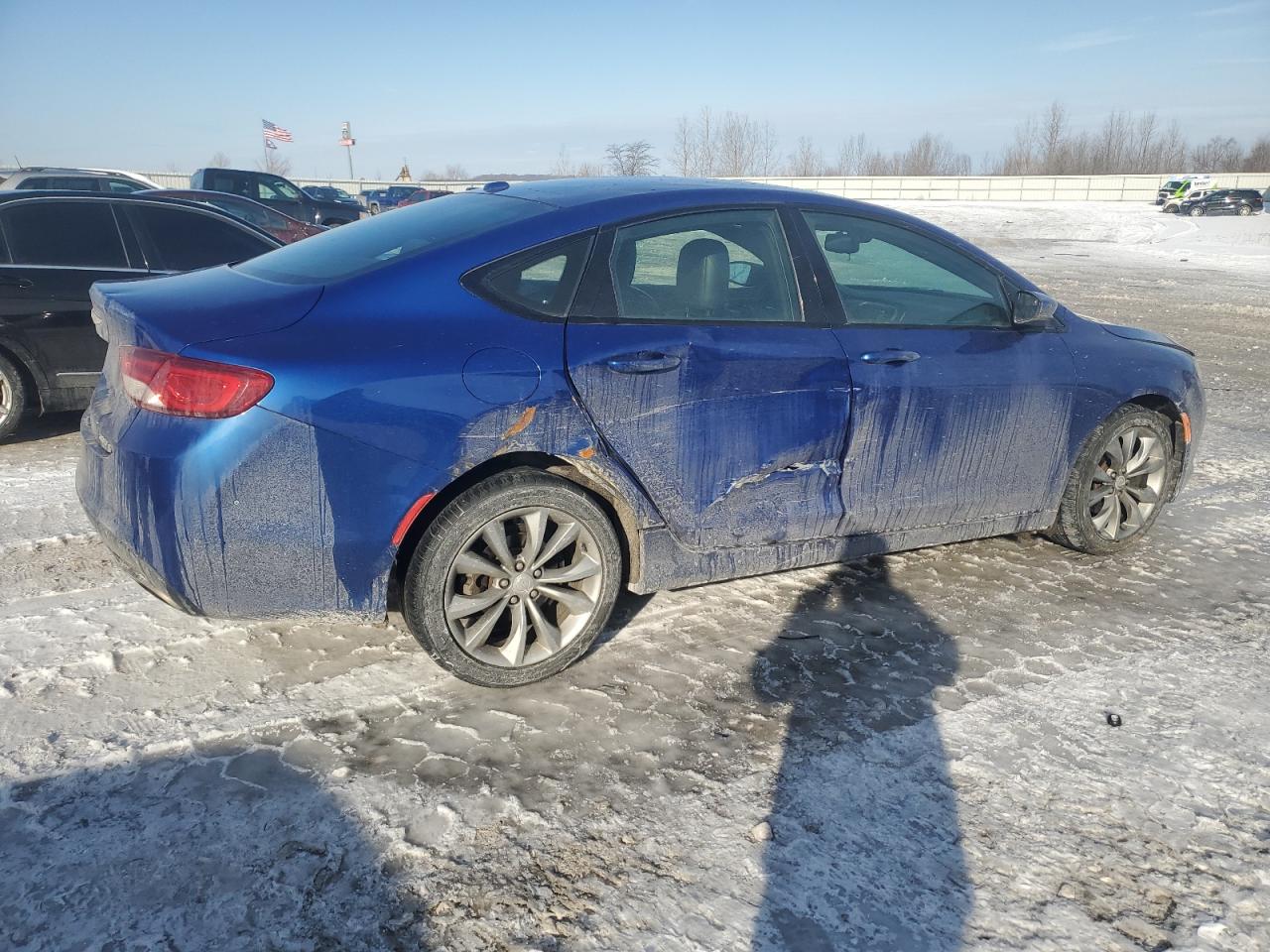2016 Chrysler 200 - Image 3