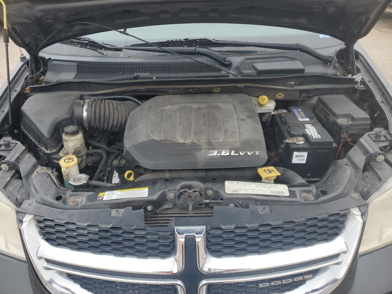 2012 Dodge Caravan - Image 12