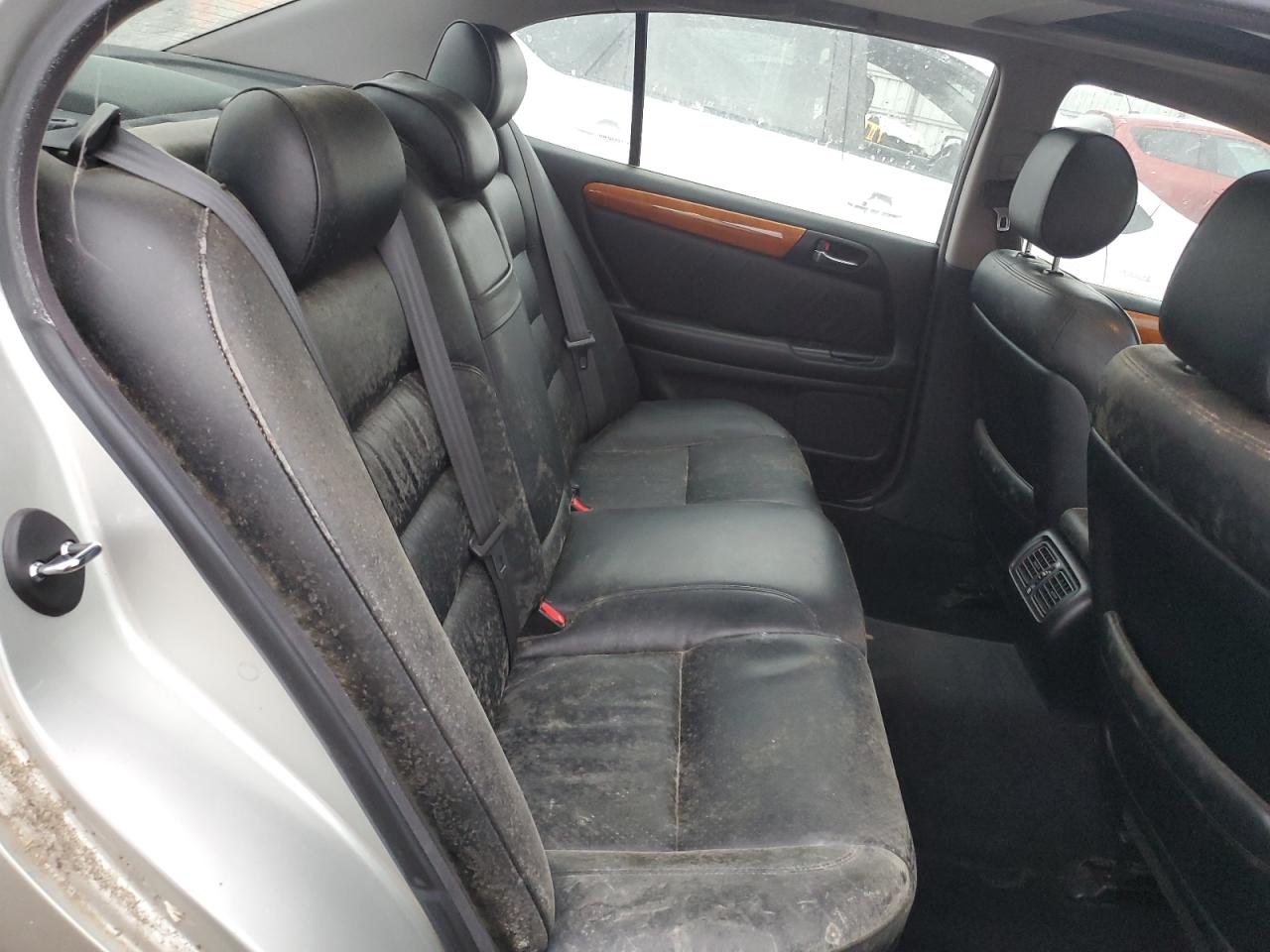 2000 Lexus GS - Image 10