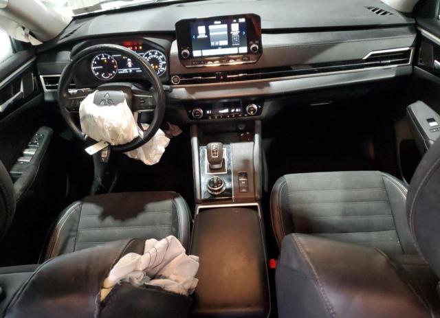  MITSUBISHI OUTLANDER 2022 Silver