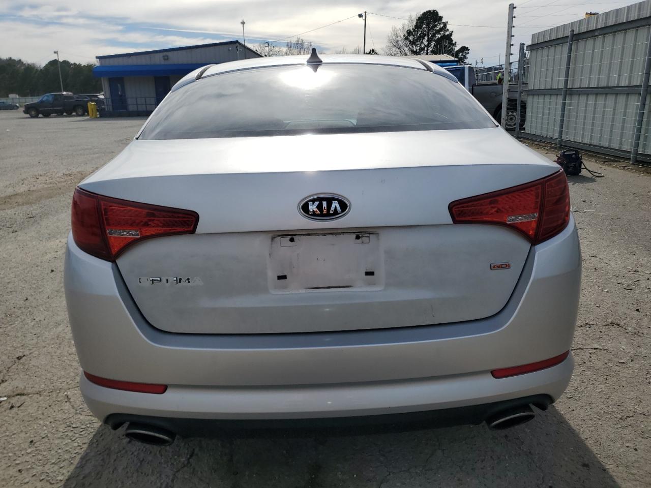 2011 Kia Optima - Image 6