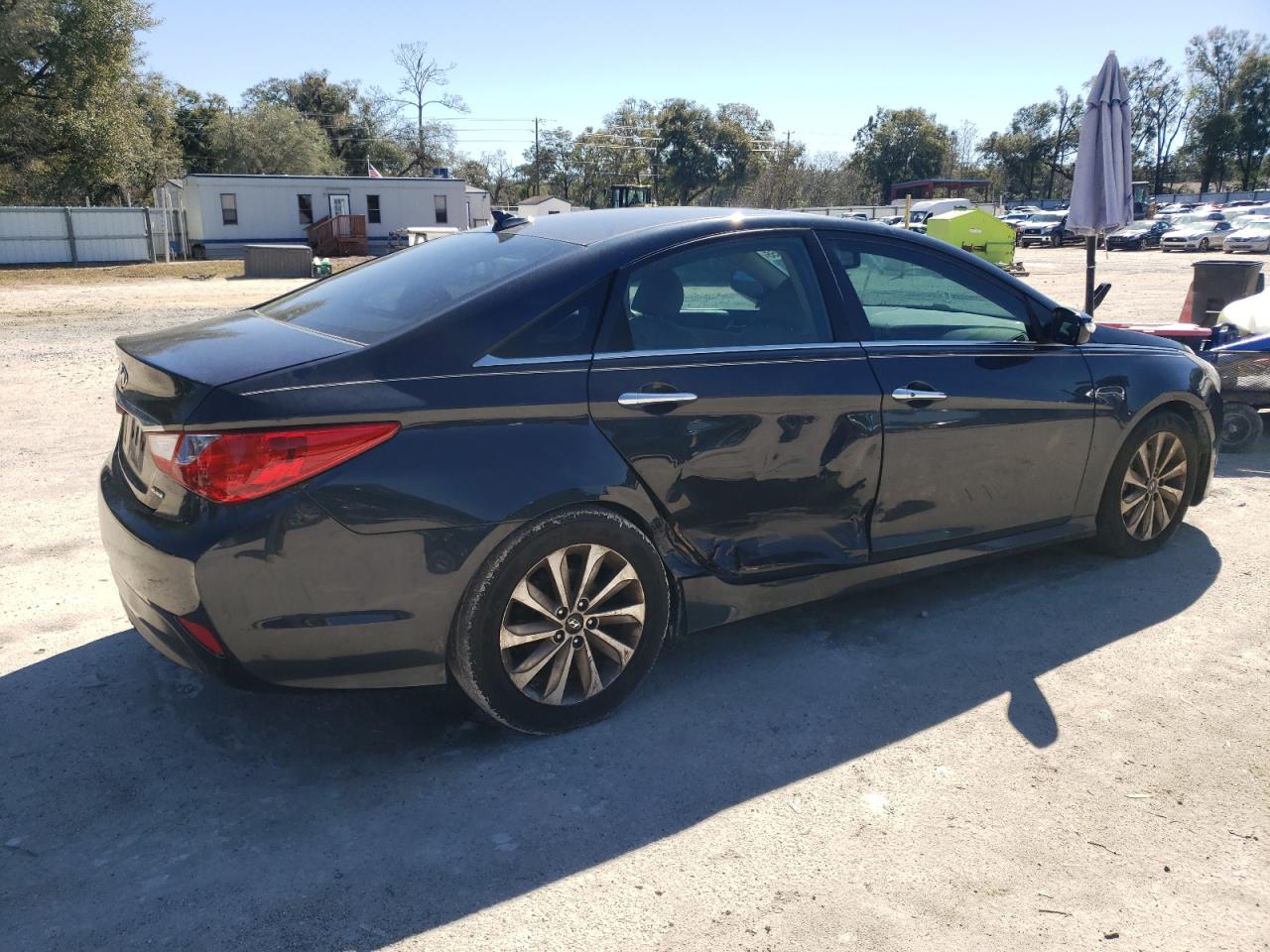 2014 Hyundai Sonata - Image 3
