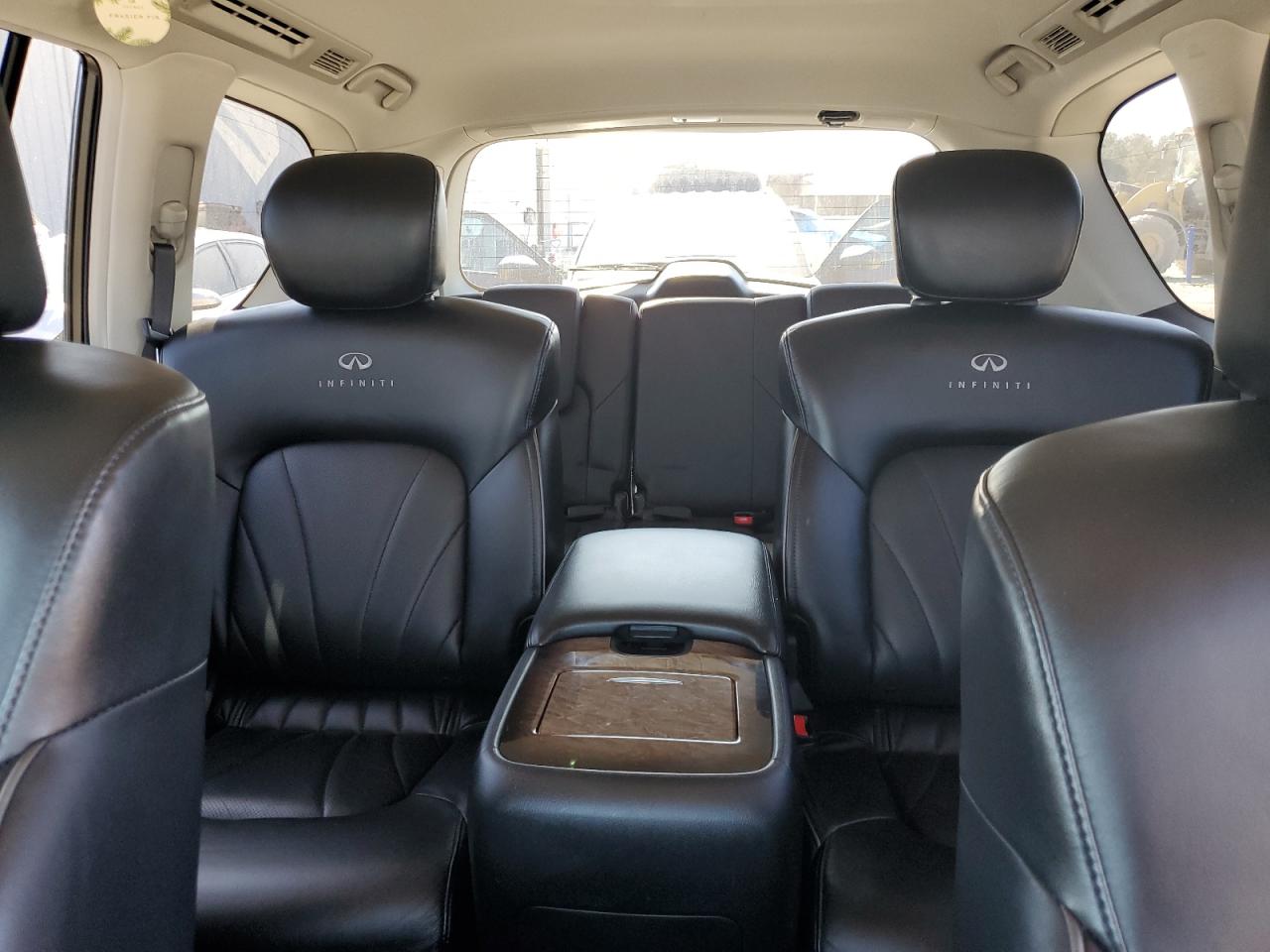 2011 Infiniti QX56 - Image 10