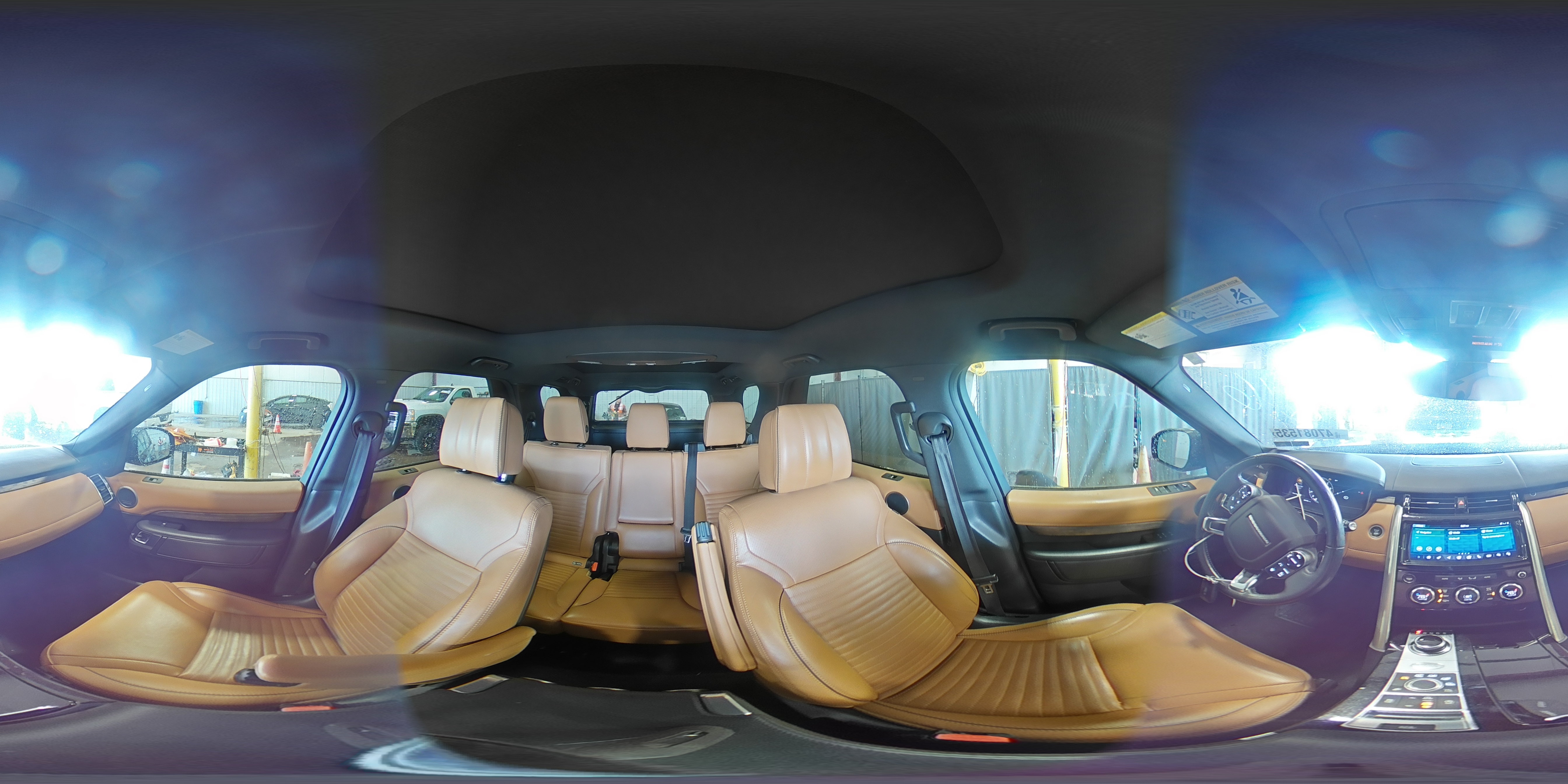 2019 Land Rover Discovery - Image 15
