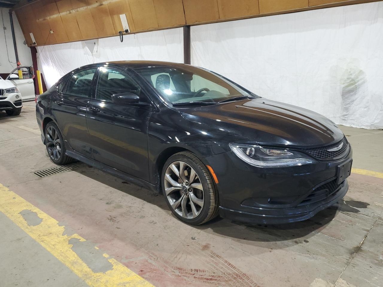 2016 Chrysler 200 - Image 4