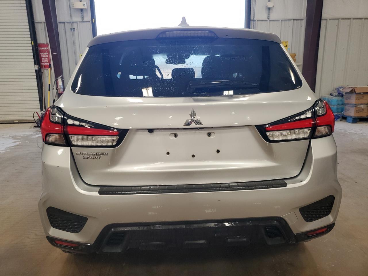 2021 Mitsubishi Outlander - Image 6