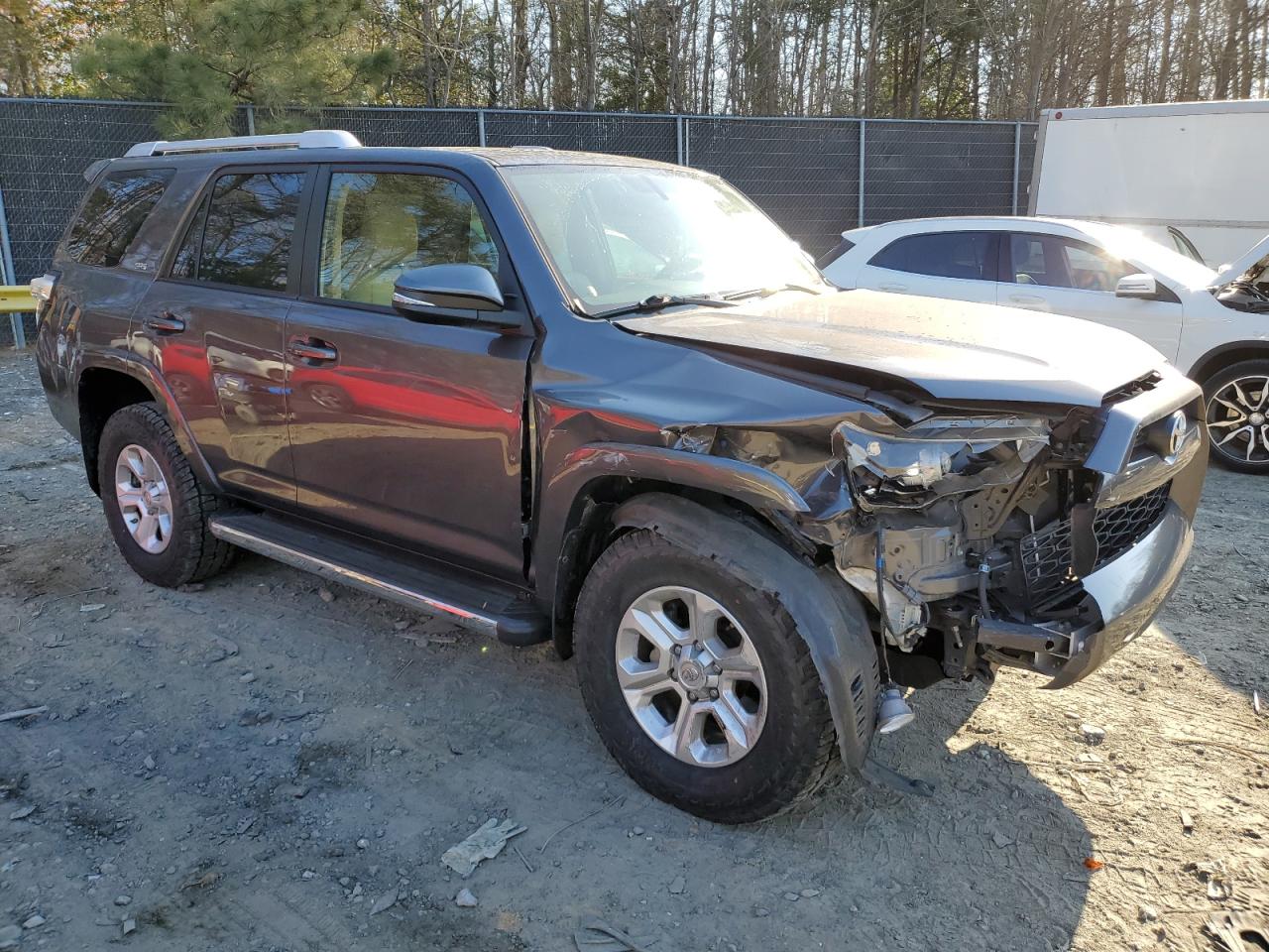 2017 Toyota 4Runner - Image 4
