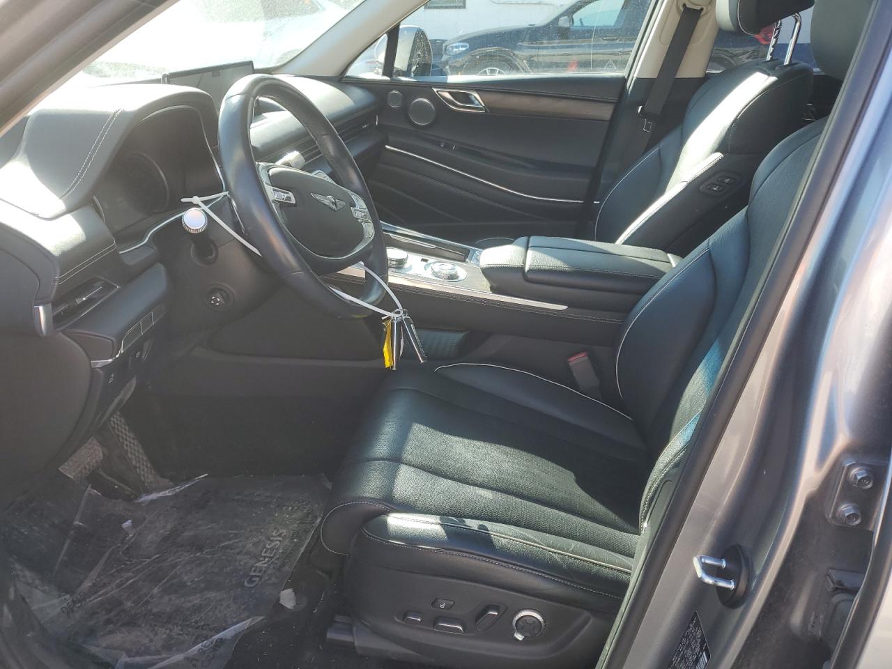 2023 Genesis GV80 - Image 7