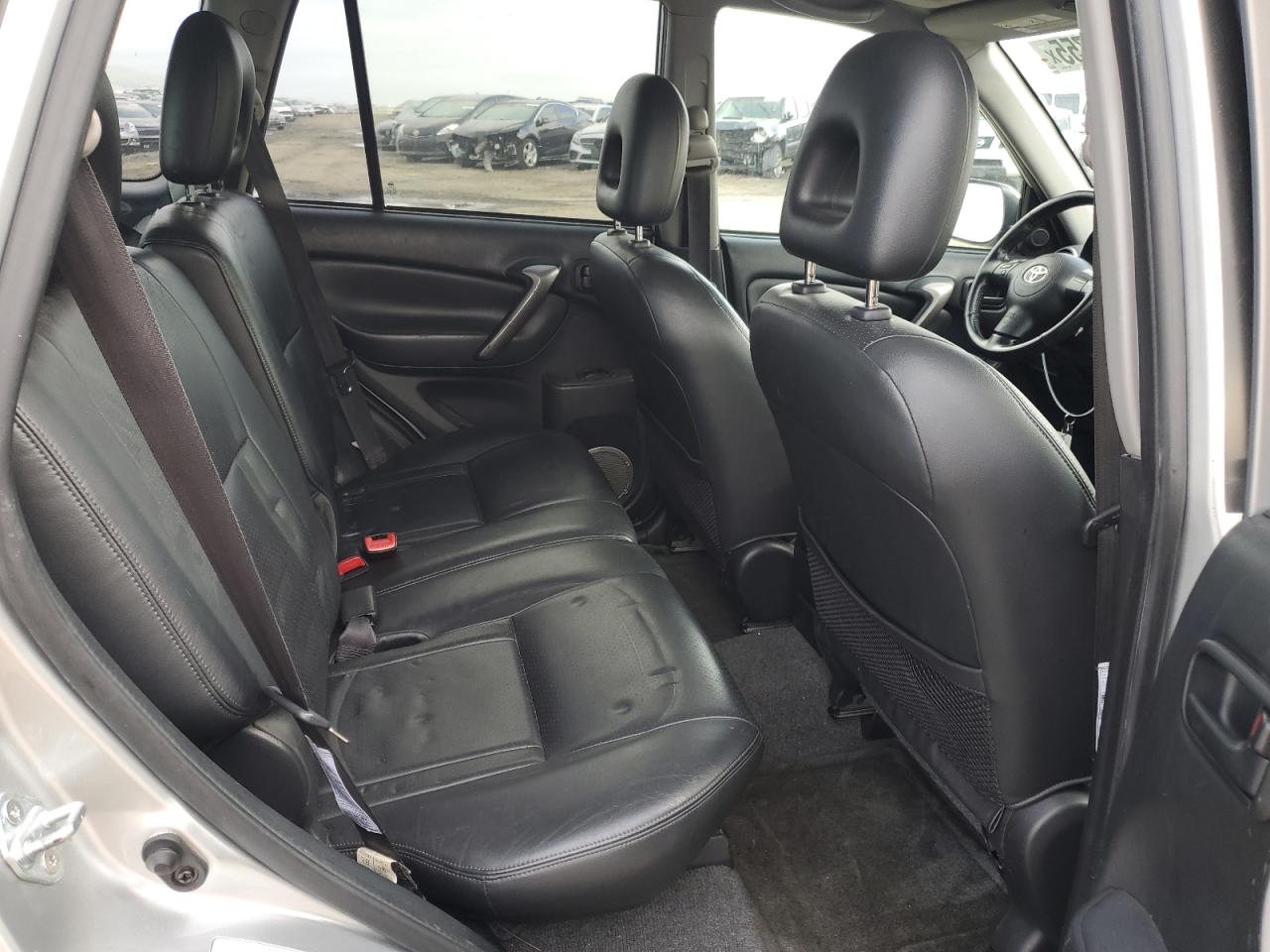 2005 Toyota RAV 4 - Image 11