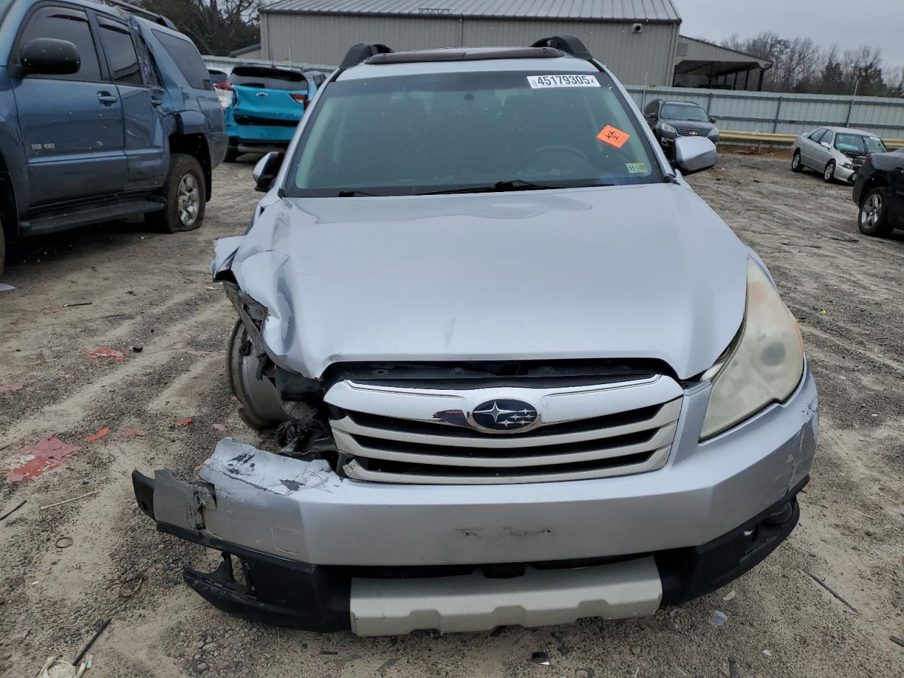2012 Subaru Outback - Image 5