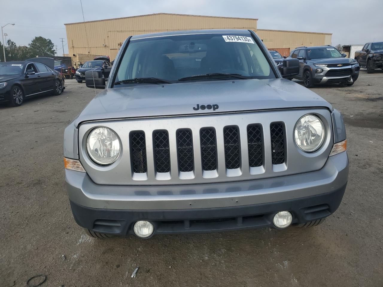 2015 Jeep Liberty (Patriot) - Image 5