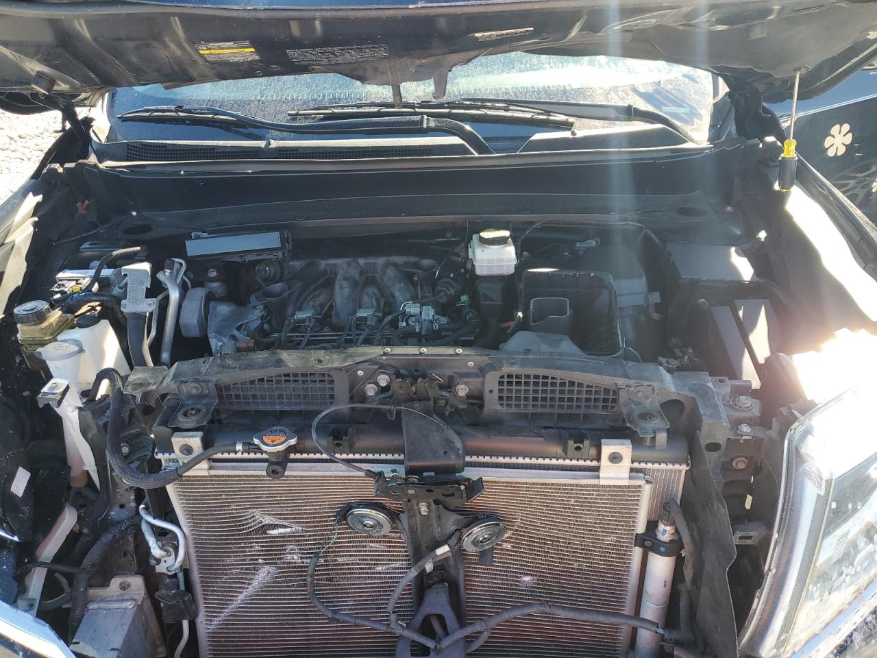 2014 Nissan Pathfinder - Image 12