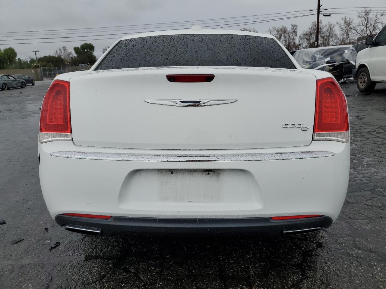 2016 Chrysler 300 - Image 6