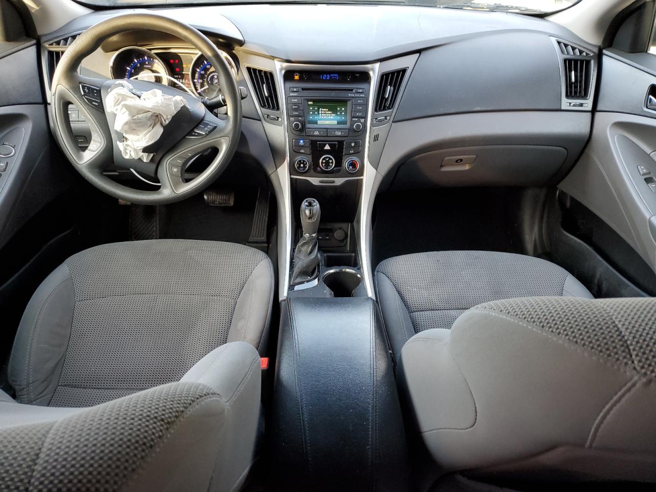 2014 Hyundai Sonata - Image 8