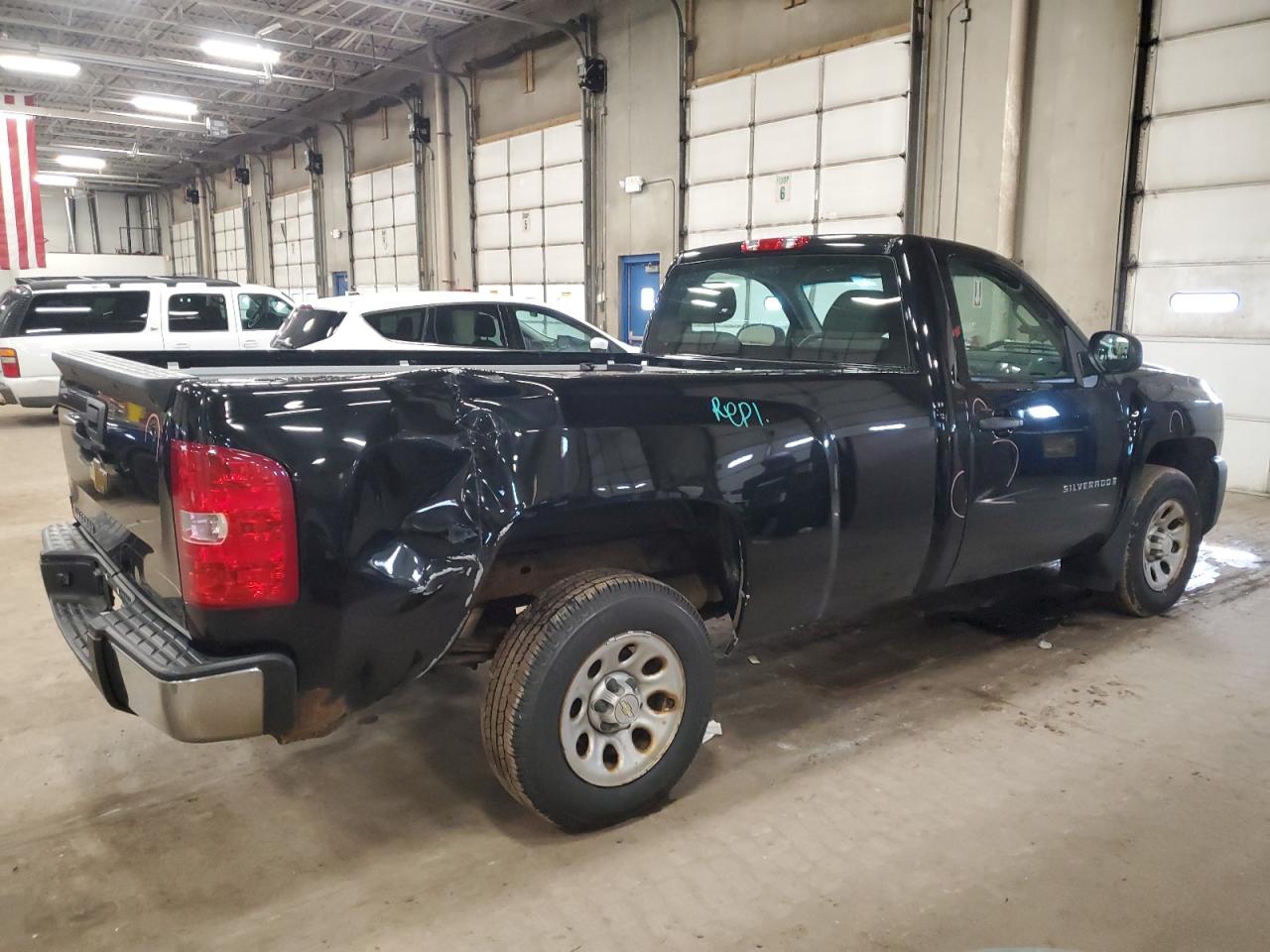2008 Chevrolet Silverado - Image 3