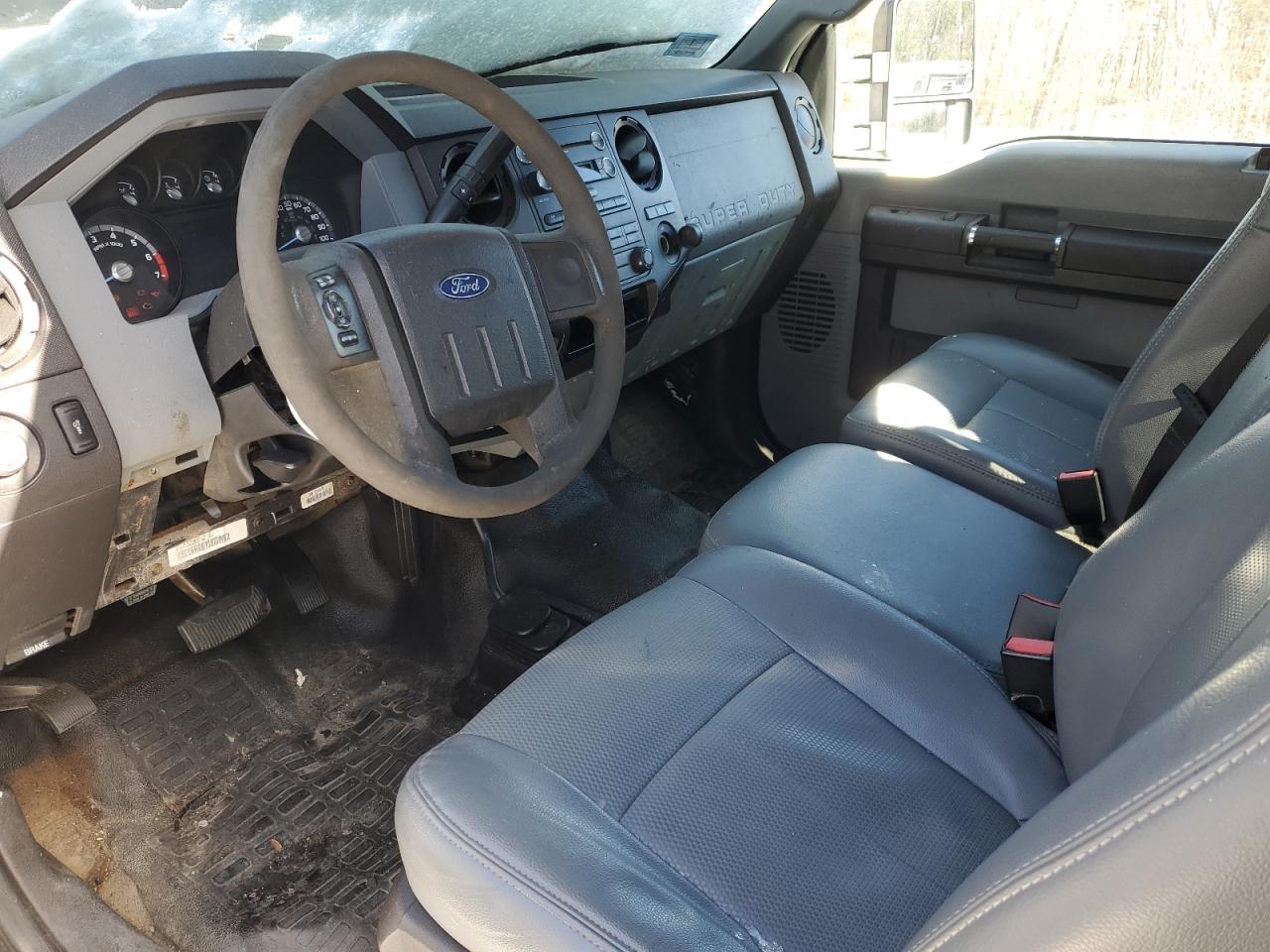2011 Ford F250 - Image 8