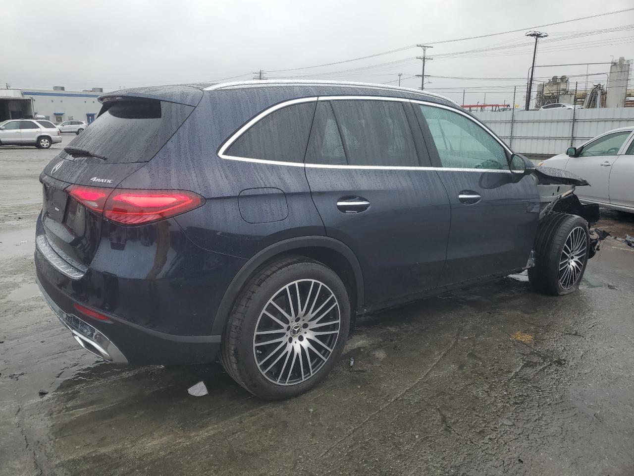 2024 Mercedes-Benz GLC - Image 3