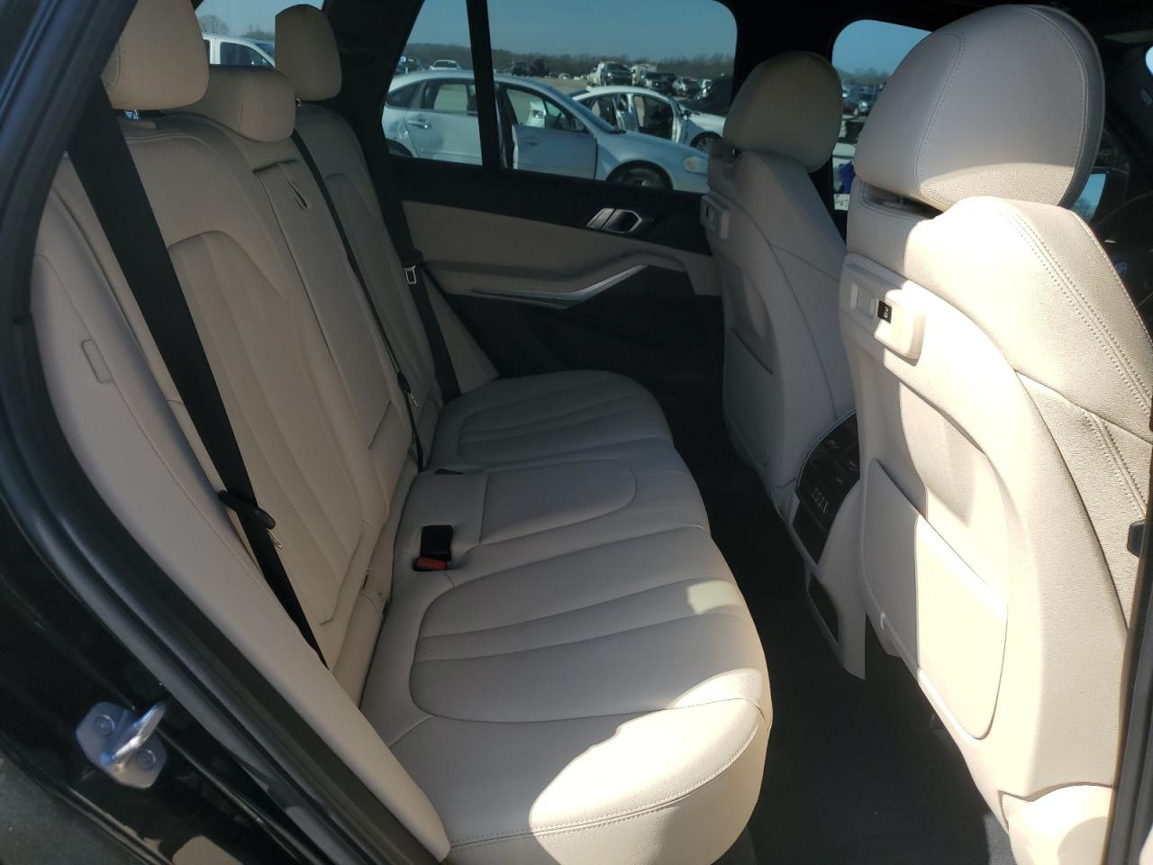2022 BMW X5 - Image 11
