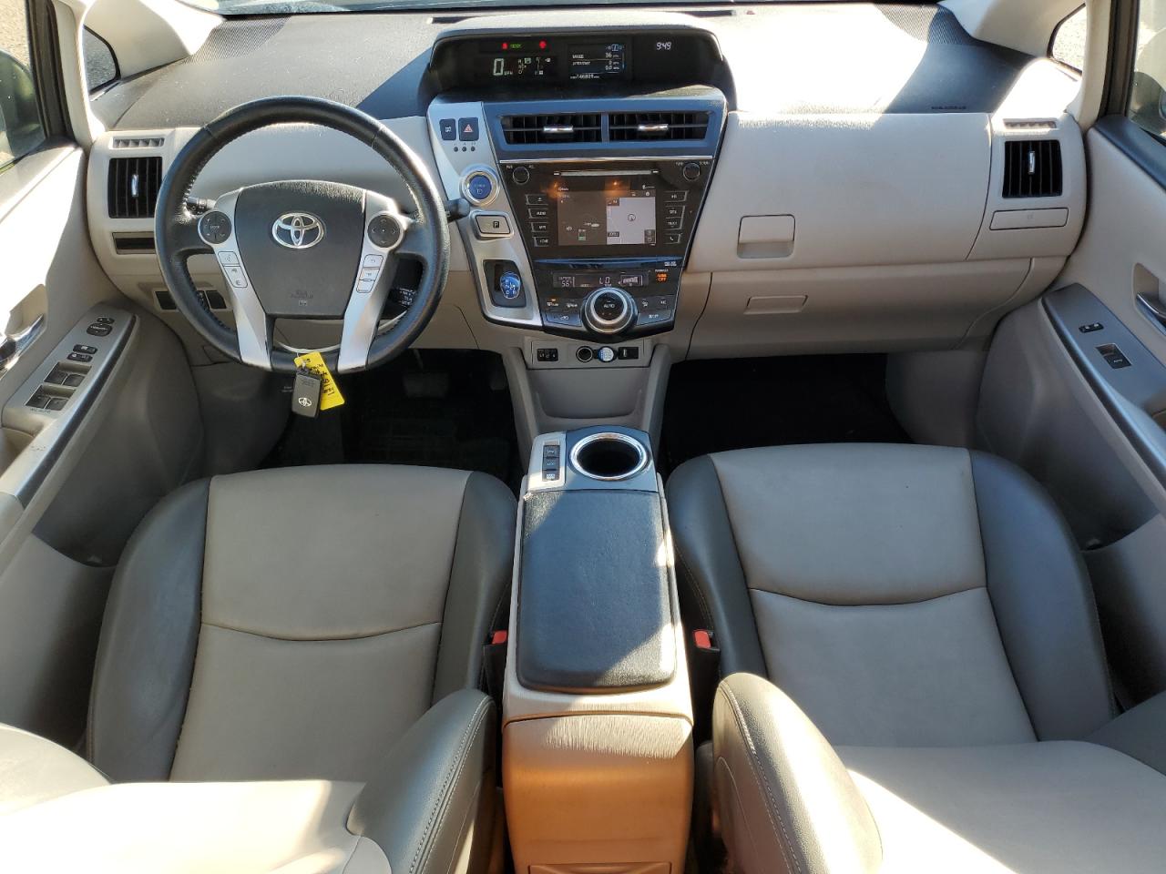 2016 Toyota Prius - Image 8