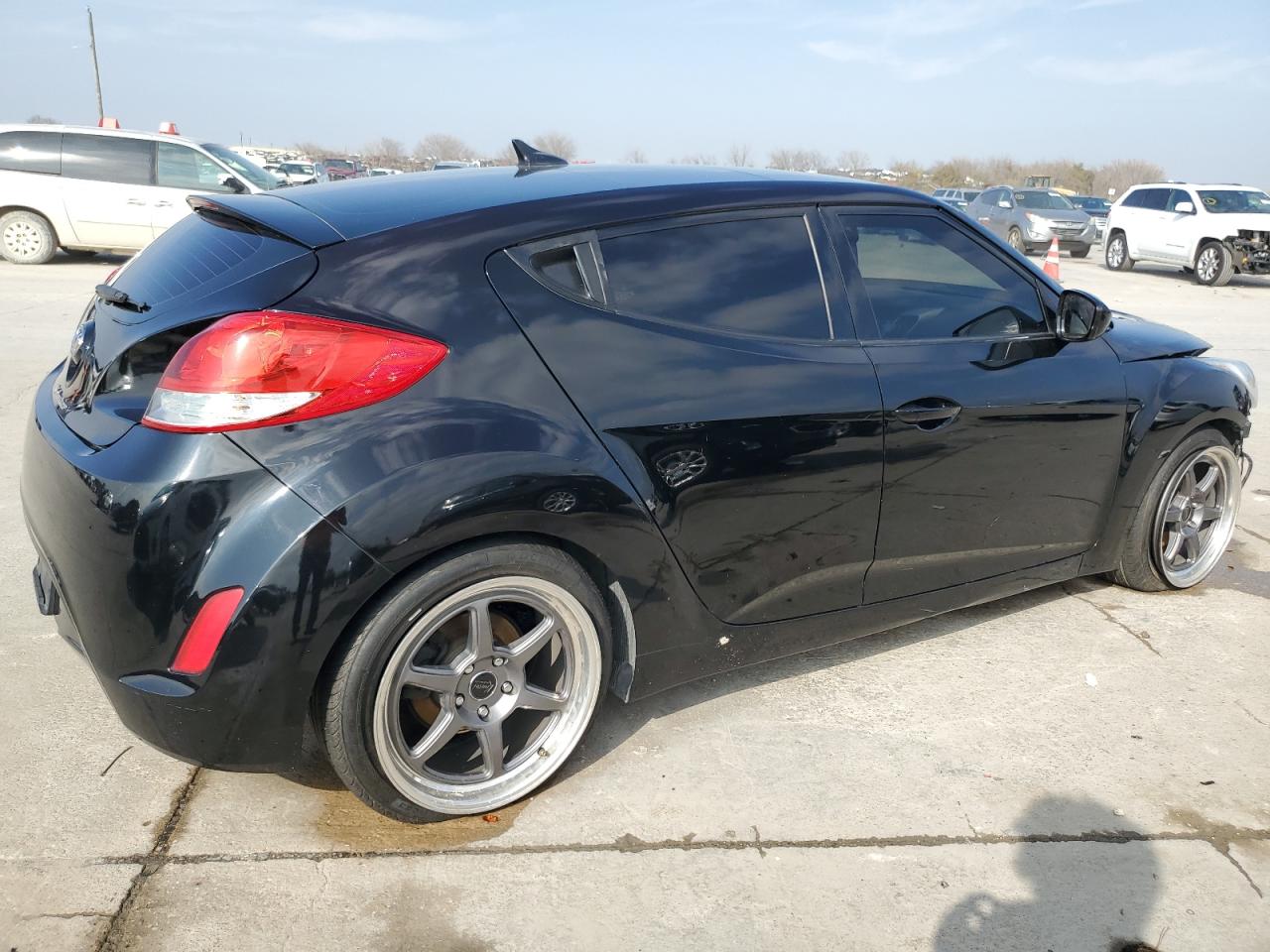 2014 Hyundai Veloster - Image 3