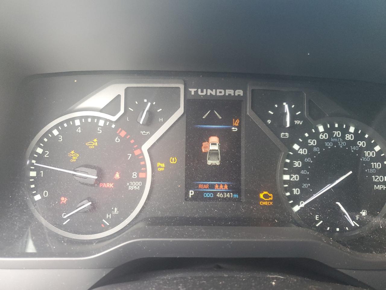 2022 Toyota Tundra - Image 9