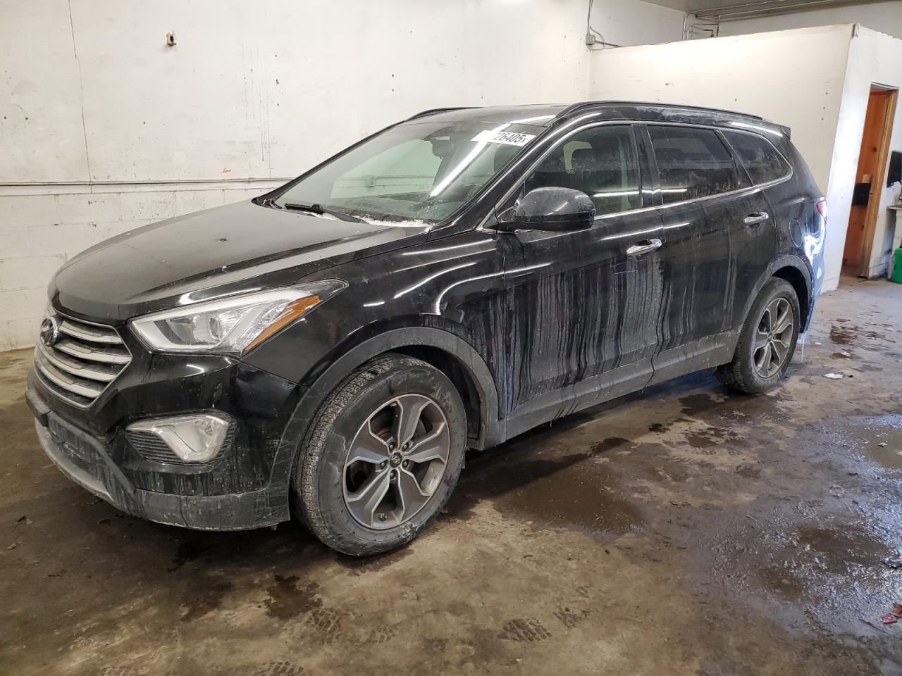 2016 Hyundai Santa Fe - Image 1