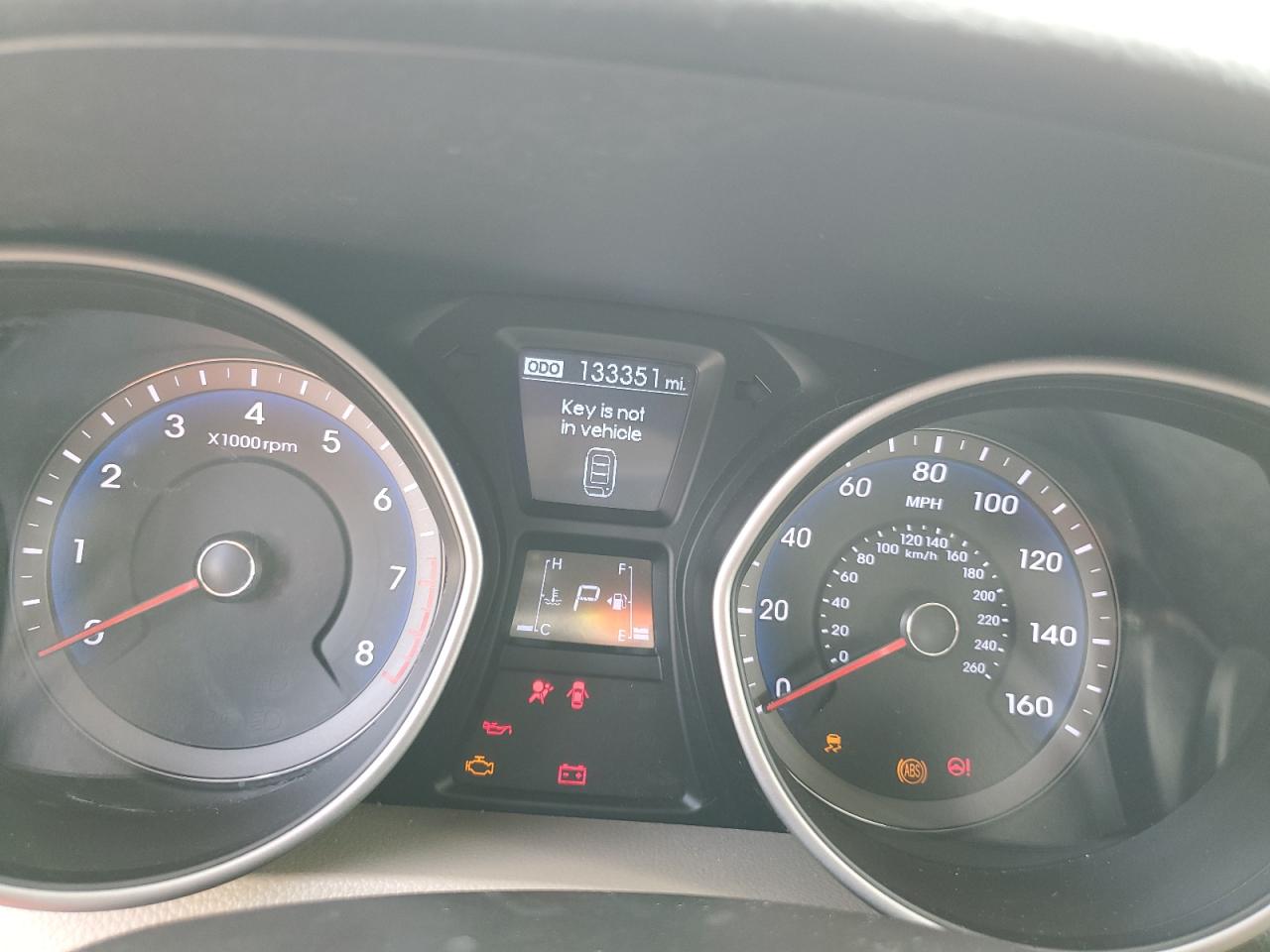 2013 Hyundai Elantra - Image 9