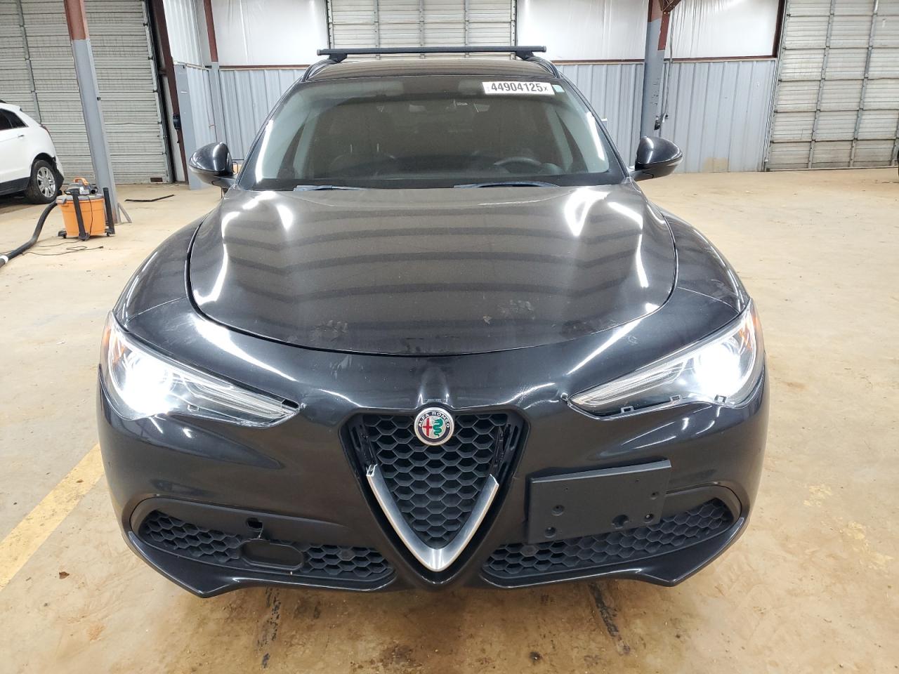 2018 Alfa Romeo Stelvio - Image 5
