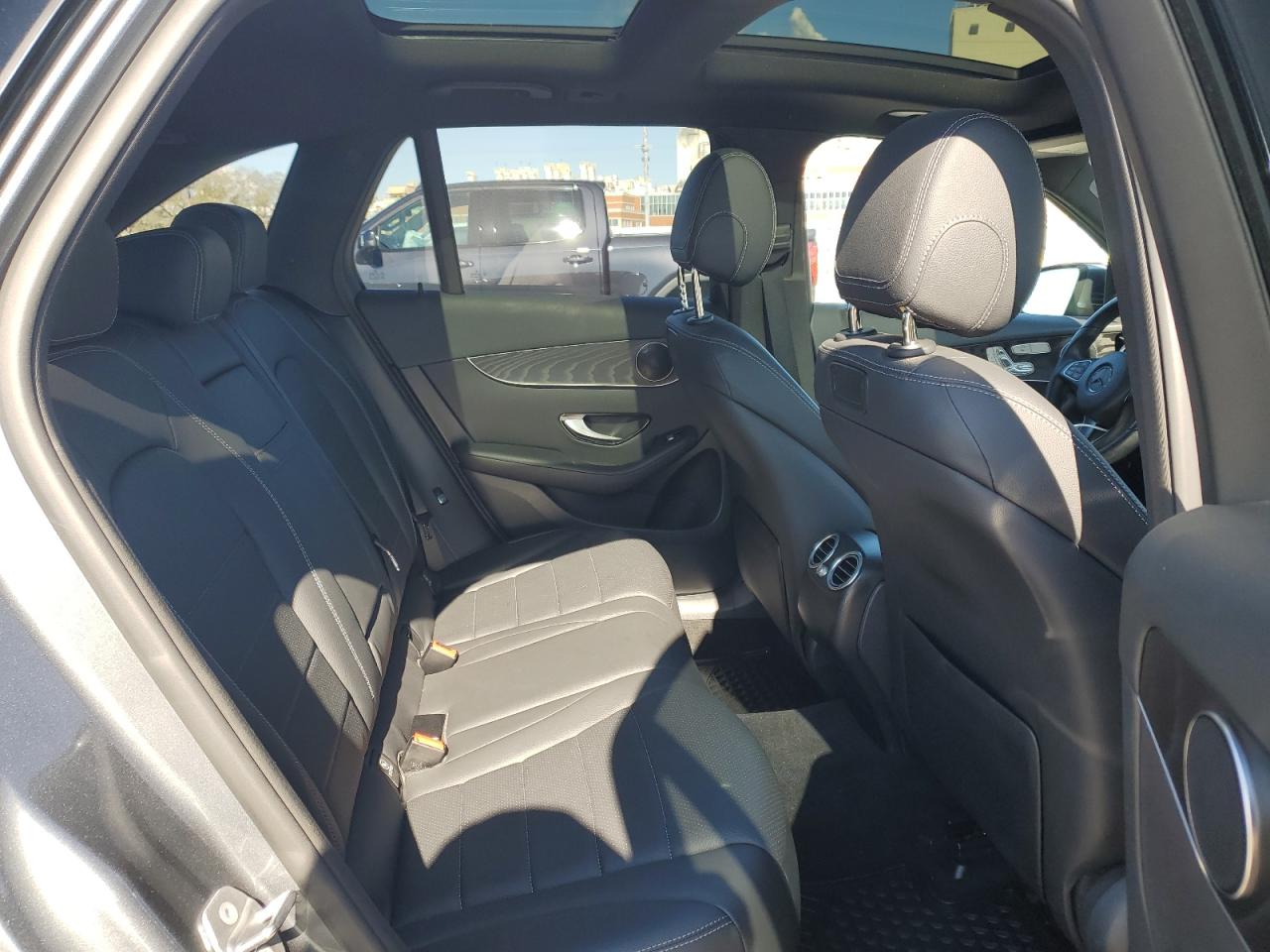 2018 Mercedes-Benz GLC - Image 11