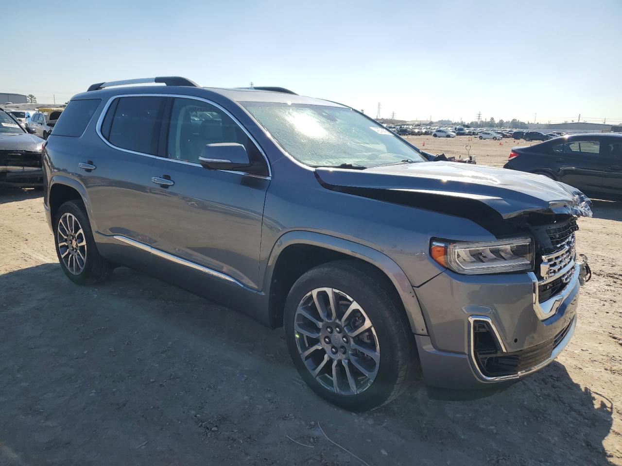 2021 GMC Acadia - Image 4