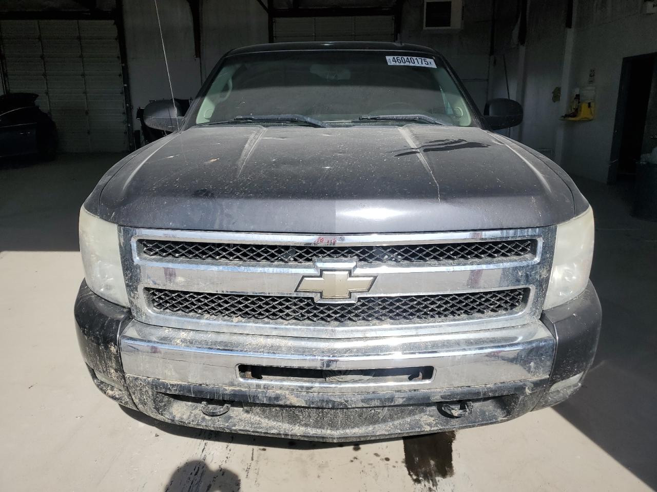2011 Chevrolet Silverado - Image 5
