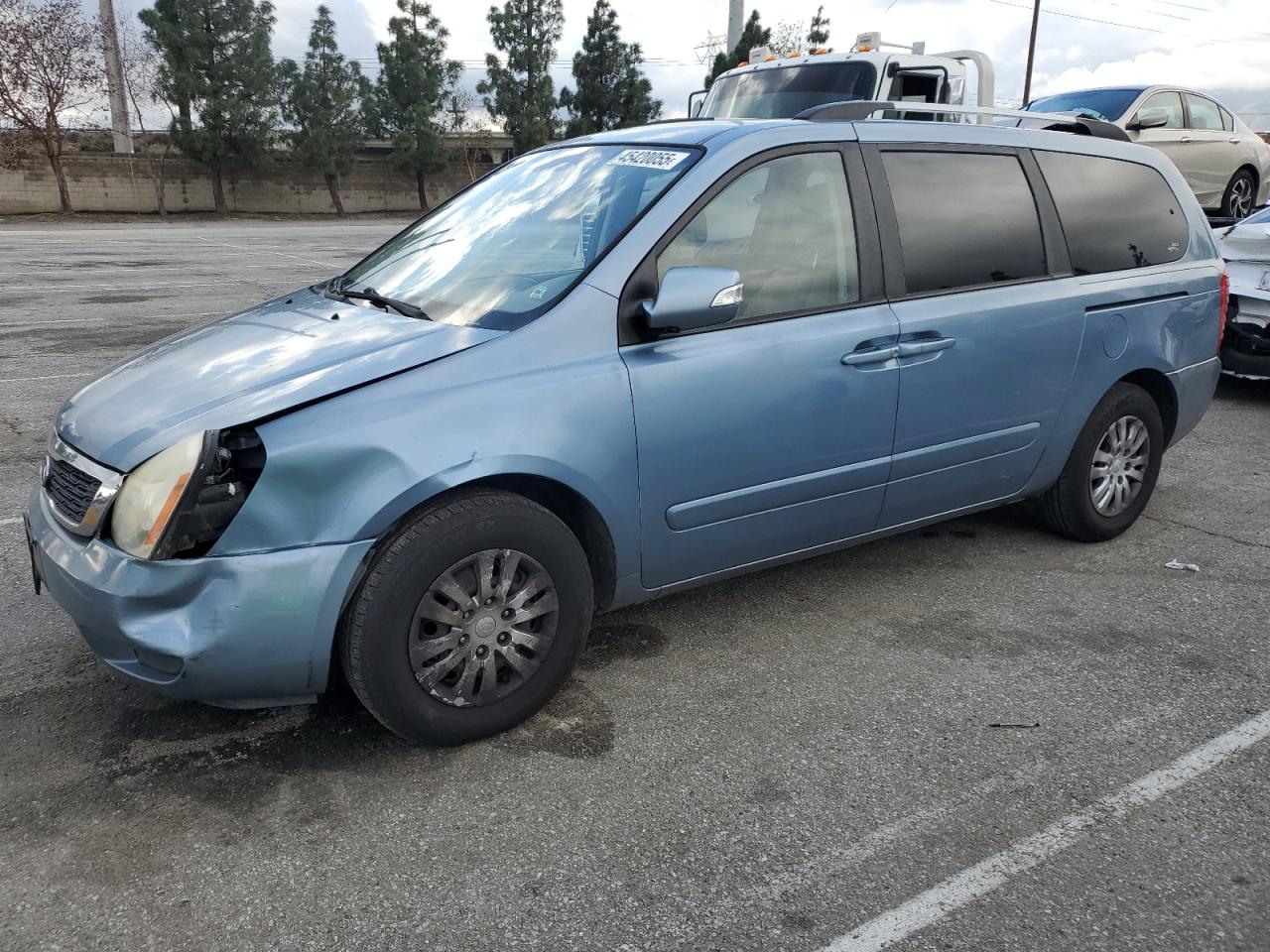 2012 Kia Sedona - Image 1