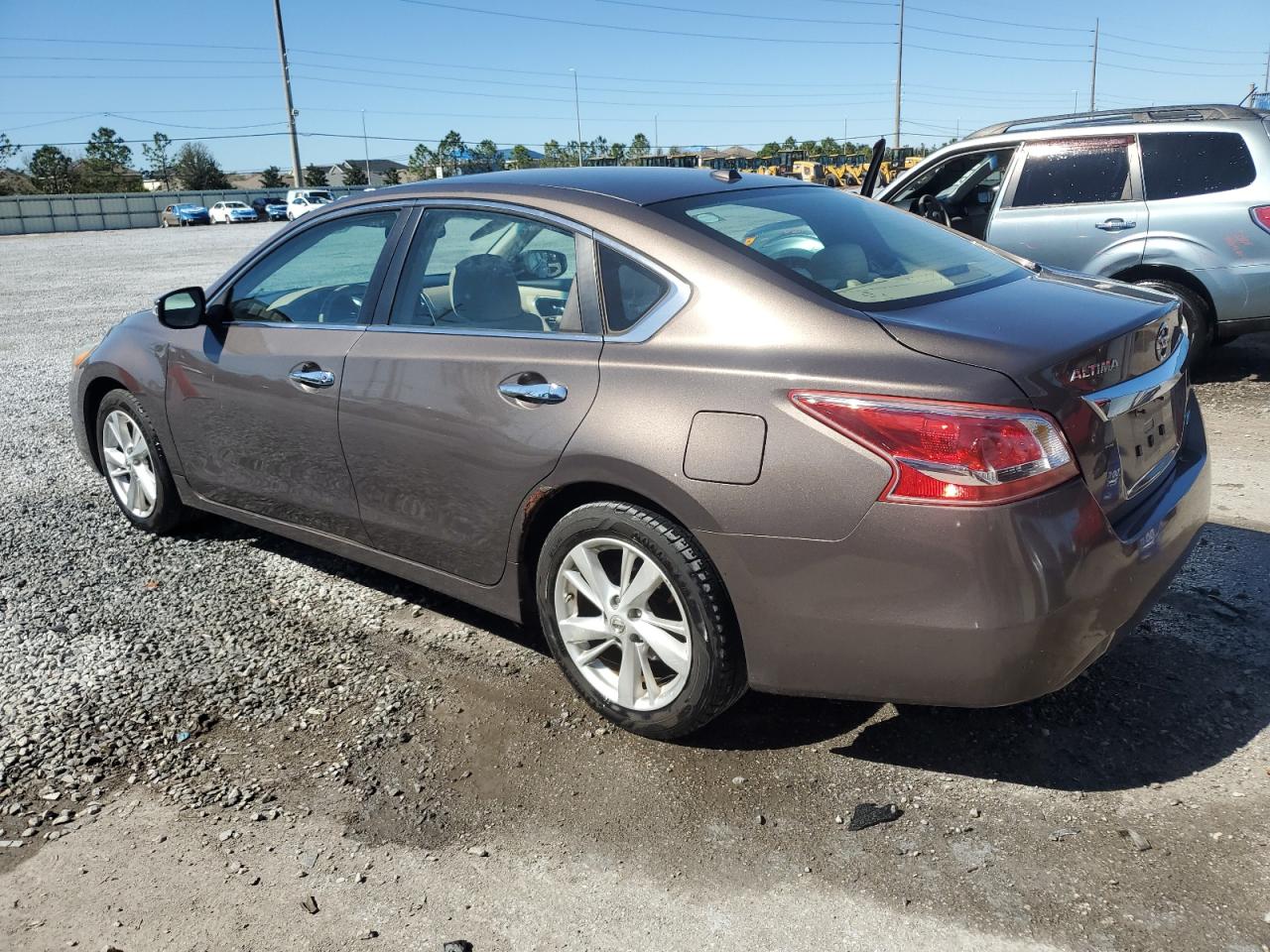2013 Nissan Altima - Image 2