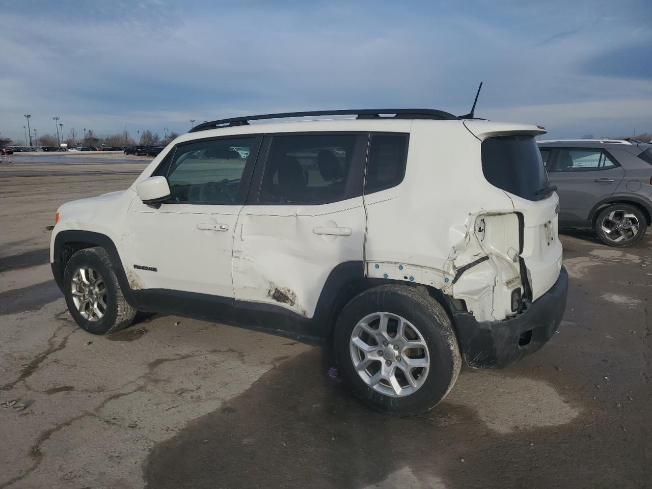 2018 Jeep Renegade - Image 2