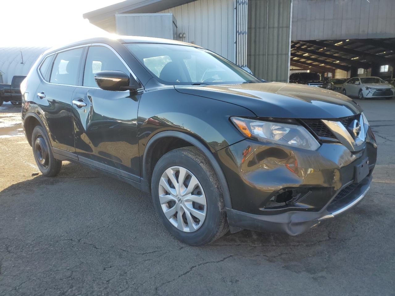 2015 Nissan Rogue - Image 4