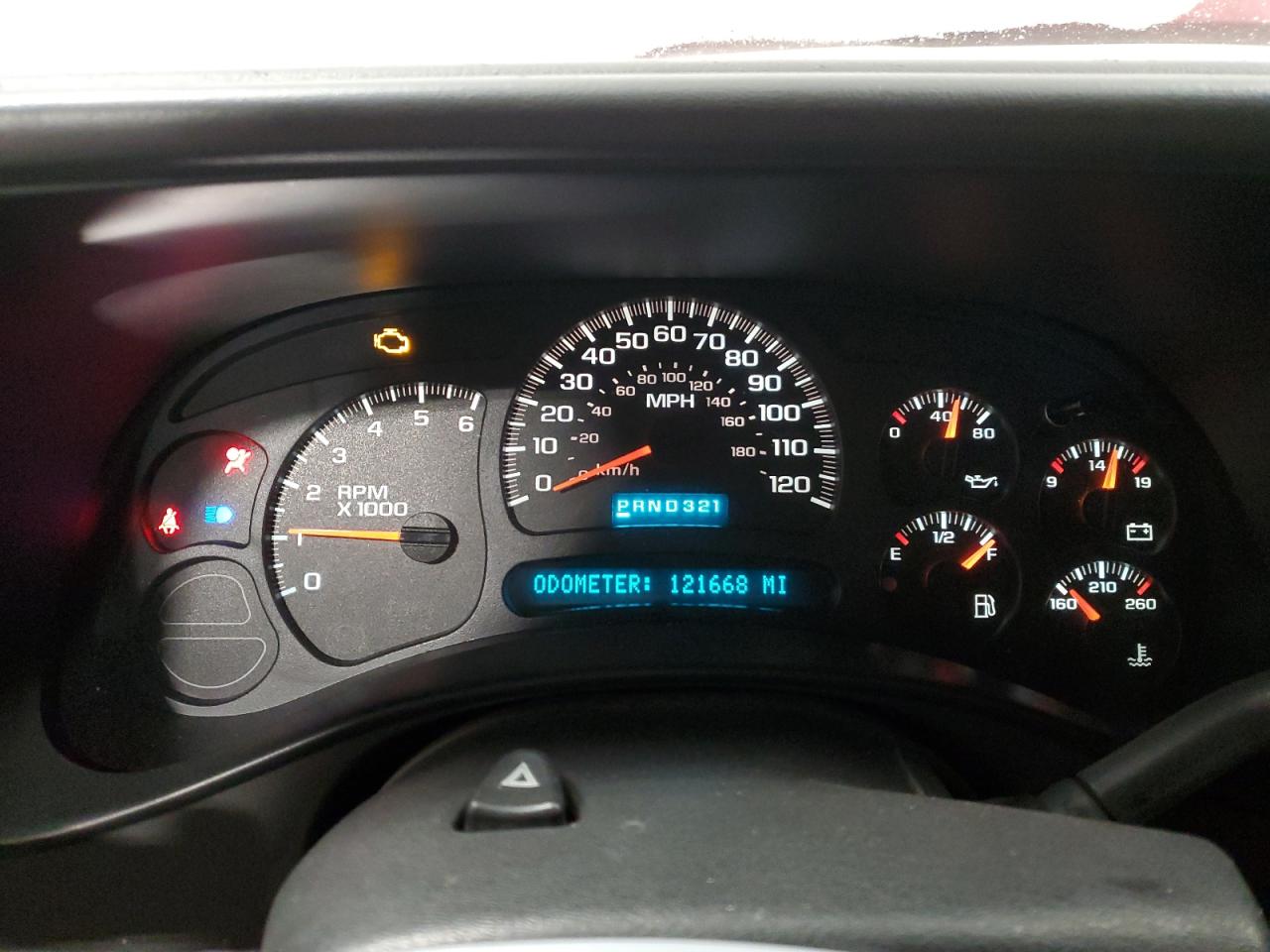 2004 Chevrolet Silverado - Image 9