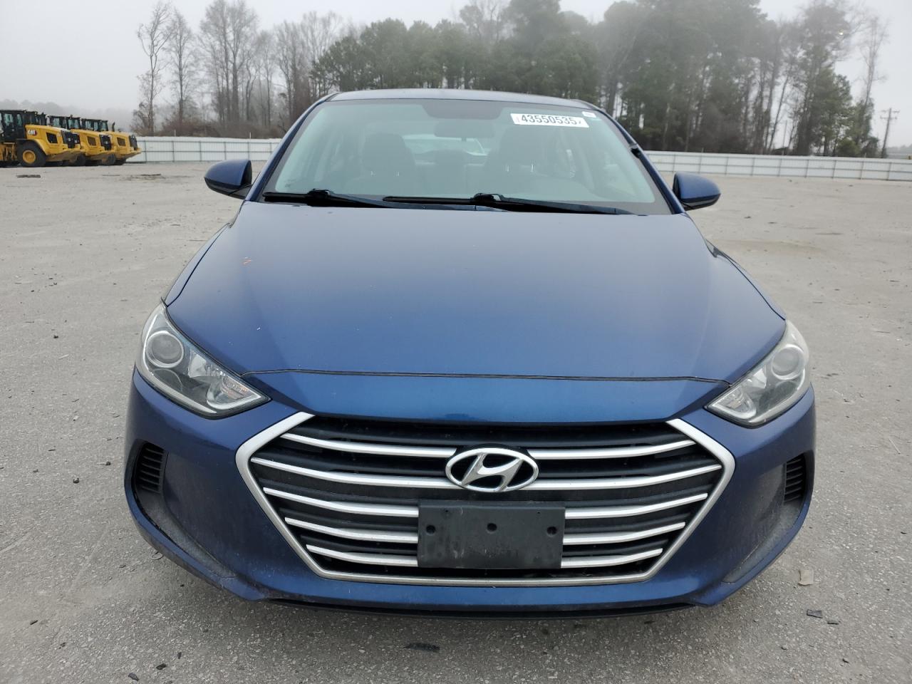 2017 Hyundai Elantra - Image 5