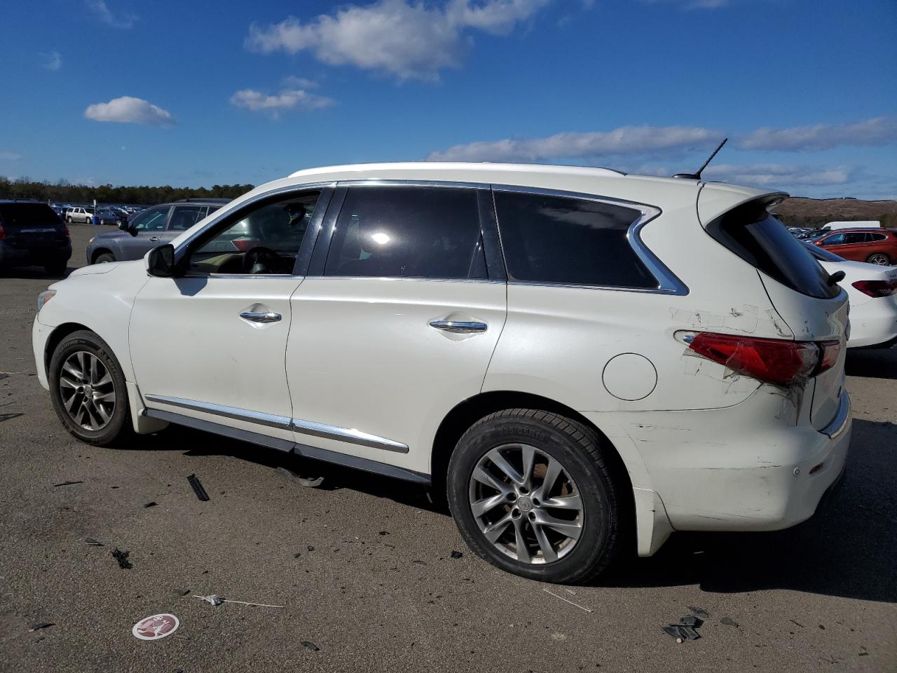 2015 Infiniti QX60 - Image 2