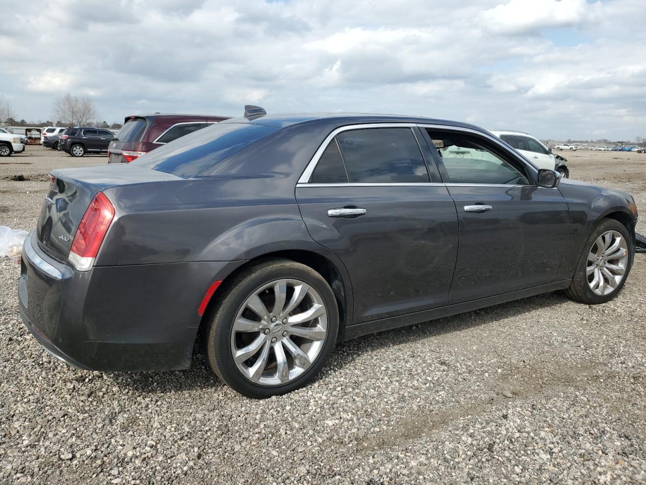 2018 Chrysler 300 - Image 3