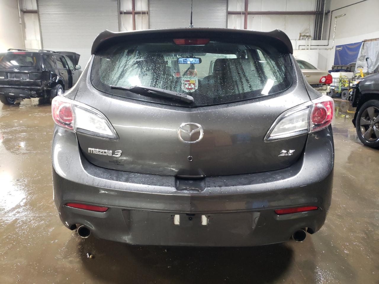 2011 Mazda 3 - Image 6