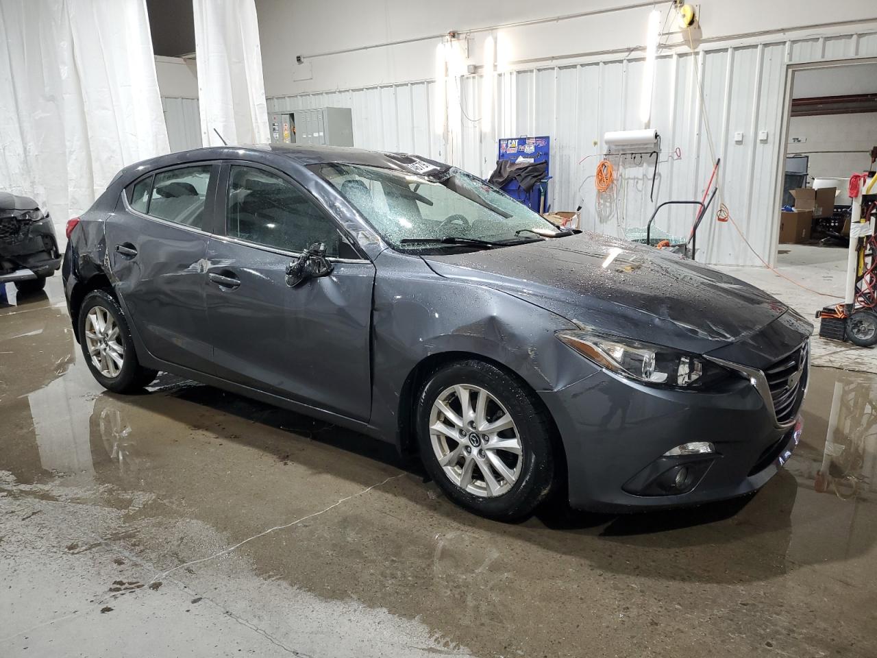 2016 Mazda 3 - Image 4