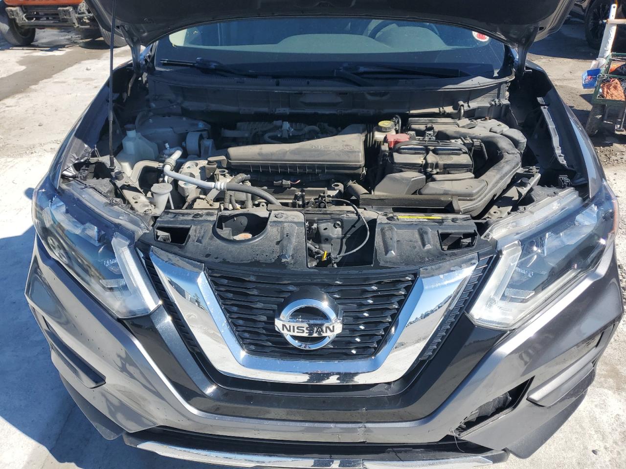 2017 Nissan Rogue - Image 12