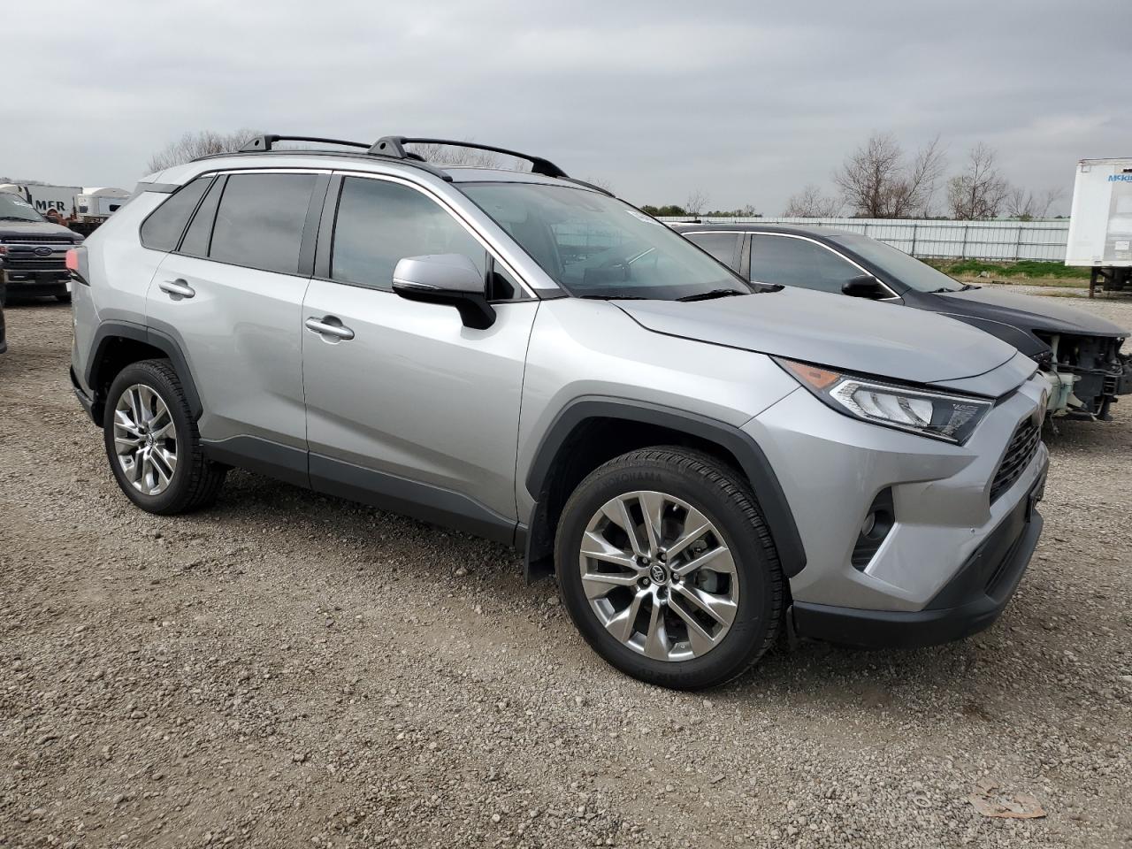 2019 Toyota RAV 4 - Image 4