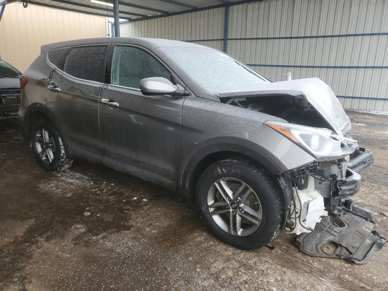 2017 Hyundai Santa Fe - Image 4