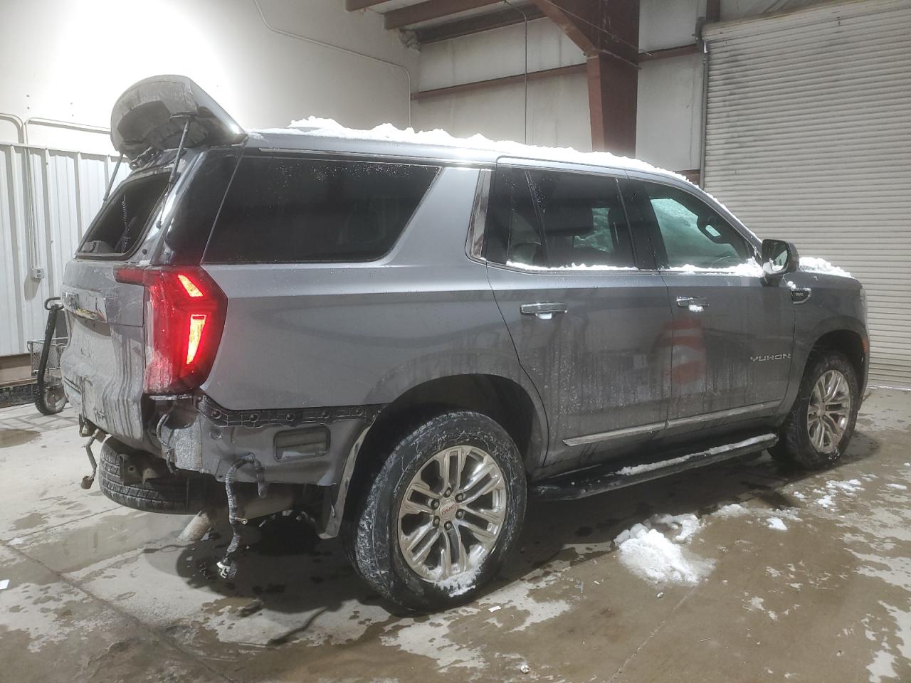 2021 GMC Yukon - Image 3