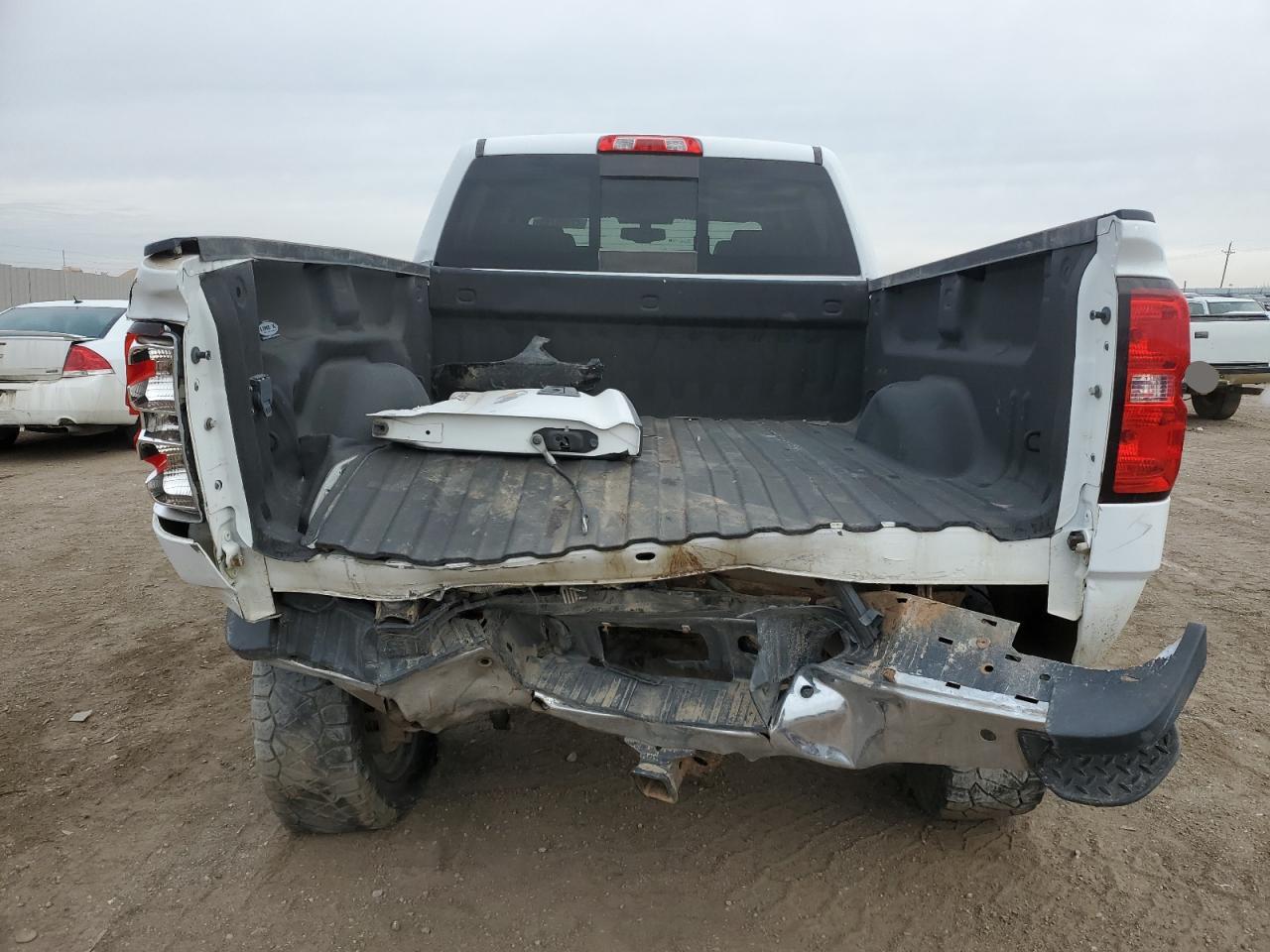 2016 Chevrolet Silverado - Image 6