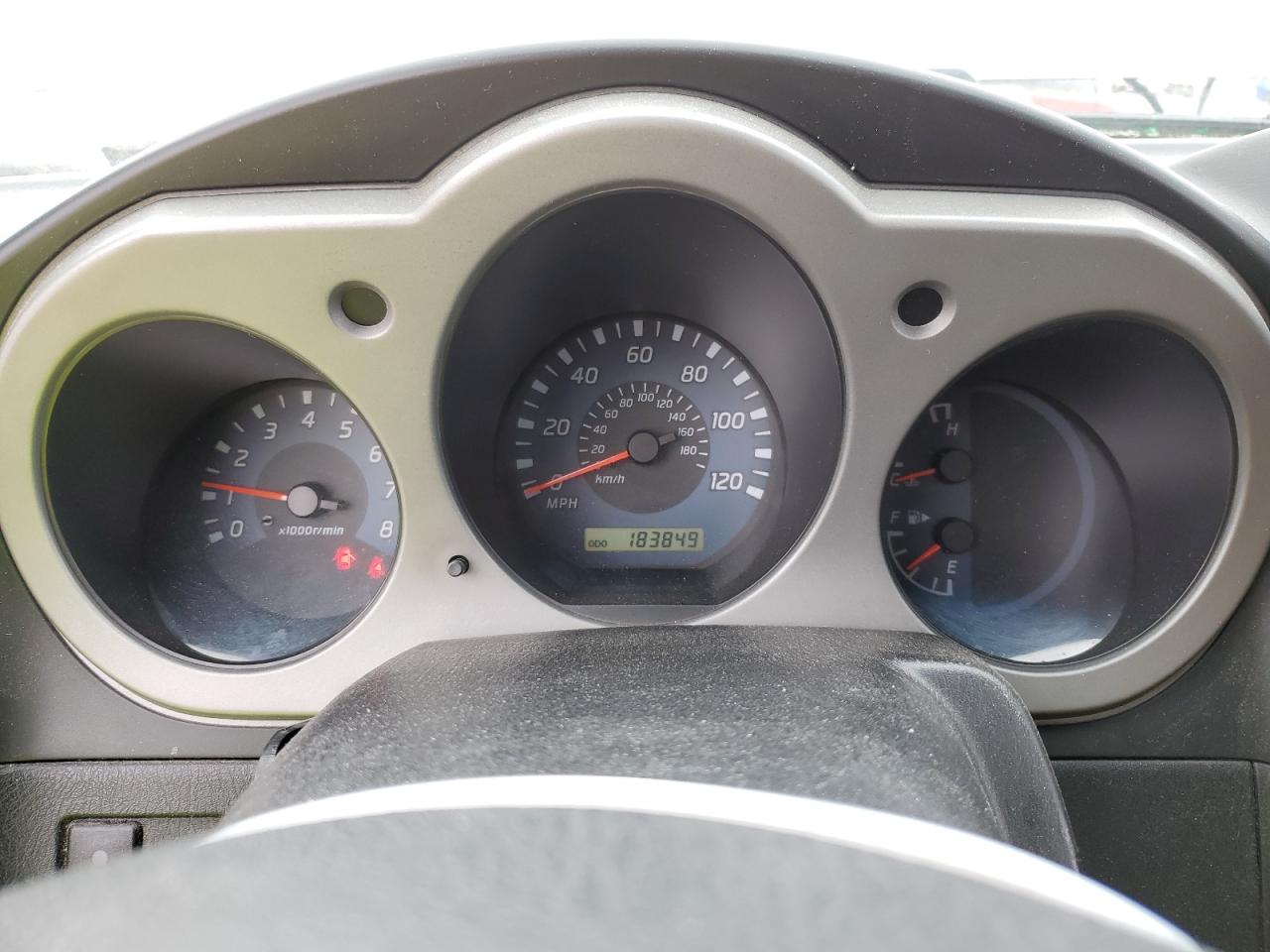 2002 Nissan Navara (Frontier) - Image 9
